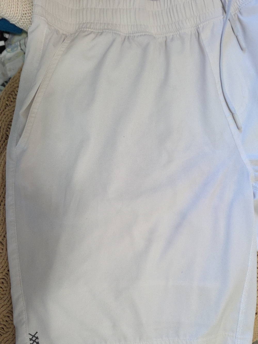 Rhone Mako Tech 7" White Shorts - Size L - Picture 6 of 11